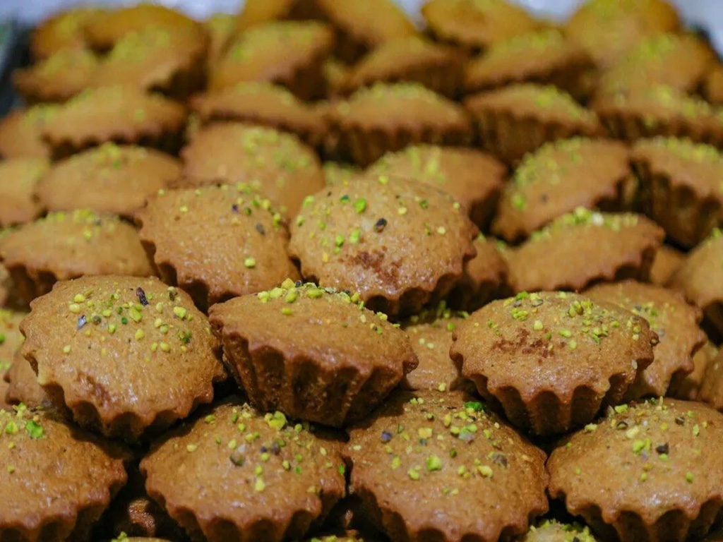 معرفی کیک یزدی؛ یک نوستالژی شیرین