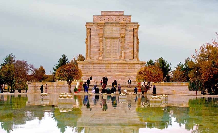 آرامگاه فردوسی