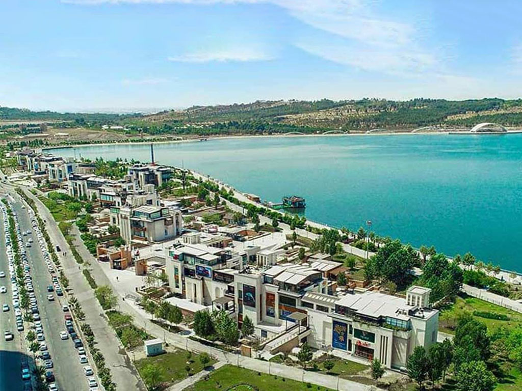 مجموعه تفریحی بام لند و دریاچه چیتگر