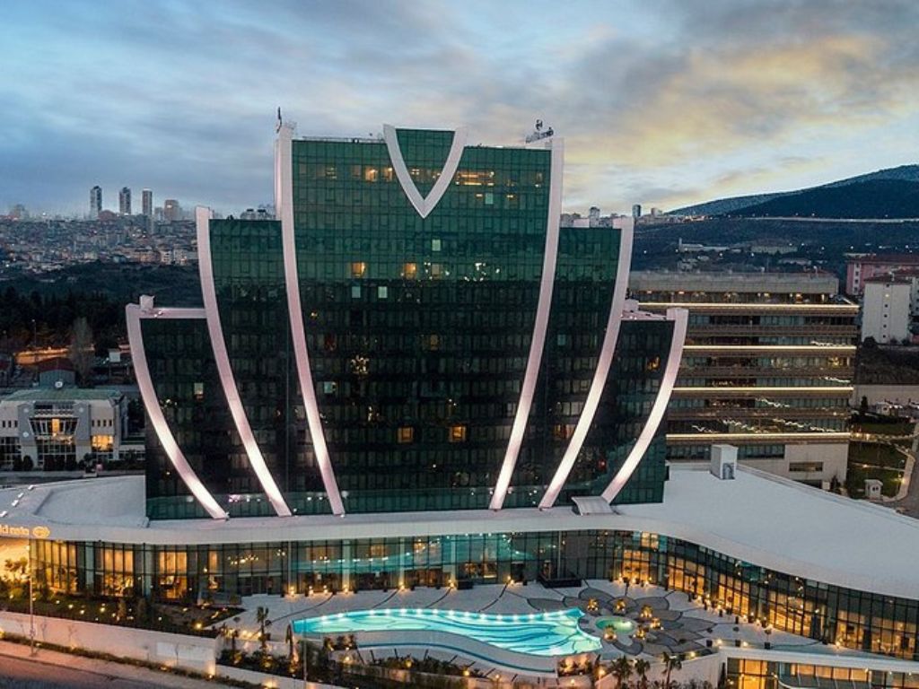 هتل سنت رجیس استانبول (The St. Regis Istanbul) 