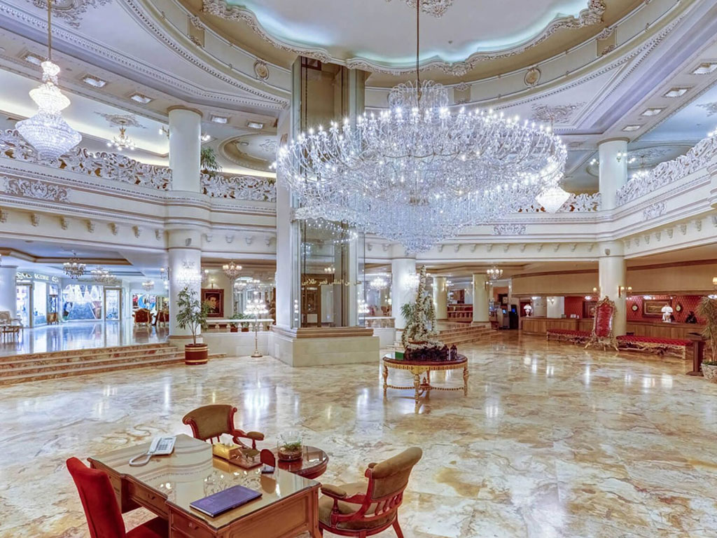 هتل بین المللی قصر