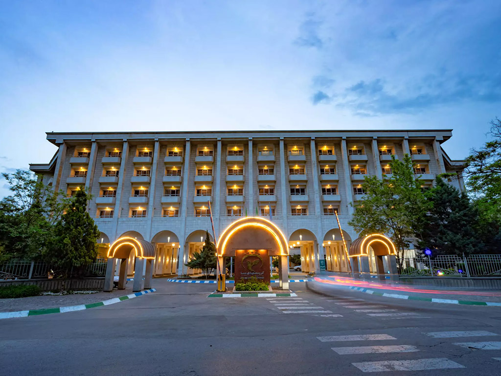 هتل بین المللی هما ۲