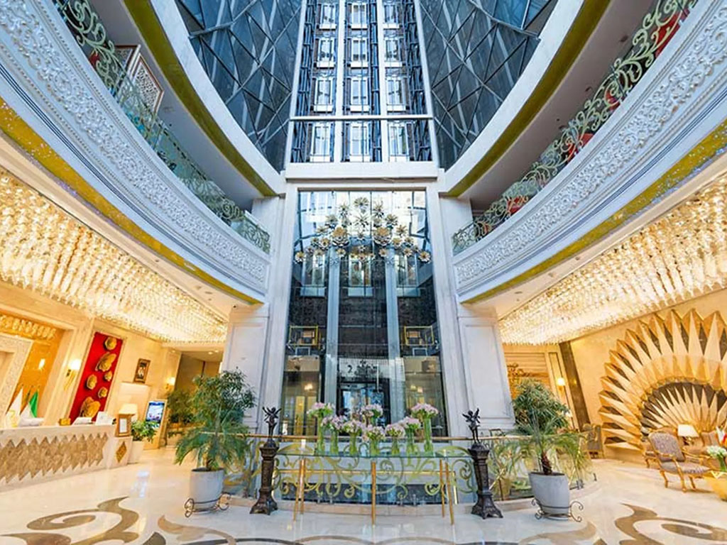 هتل پنج ستاره و مجلل الماس ۲