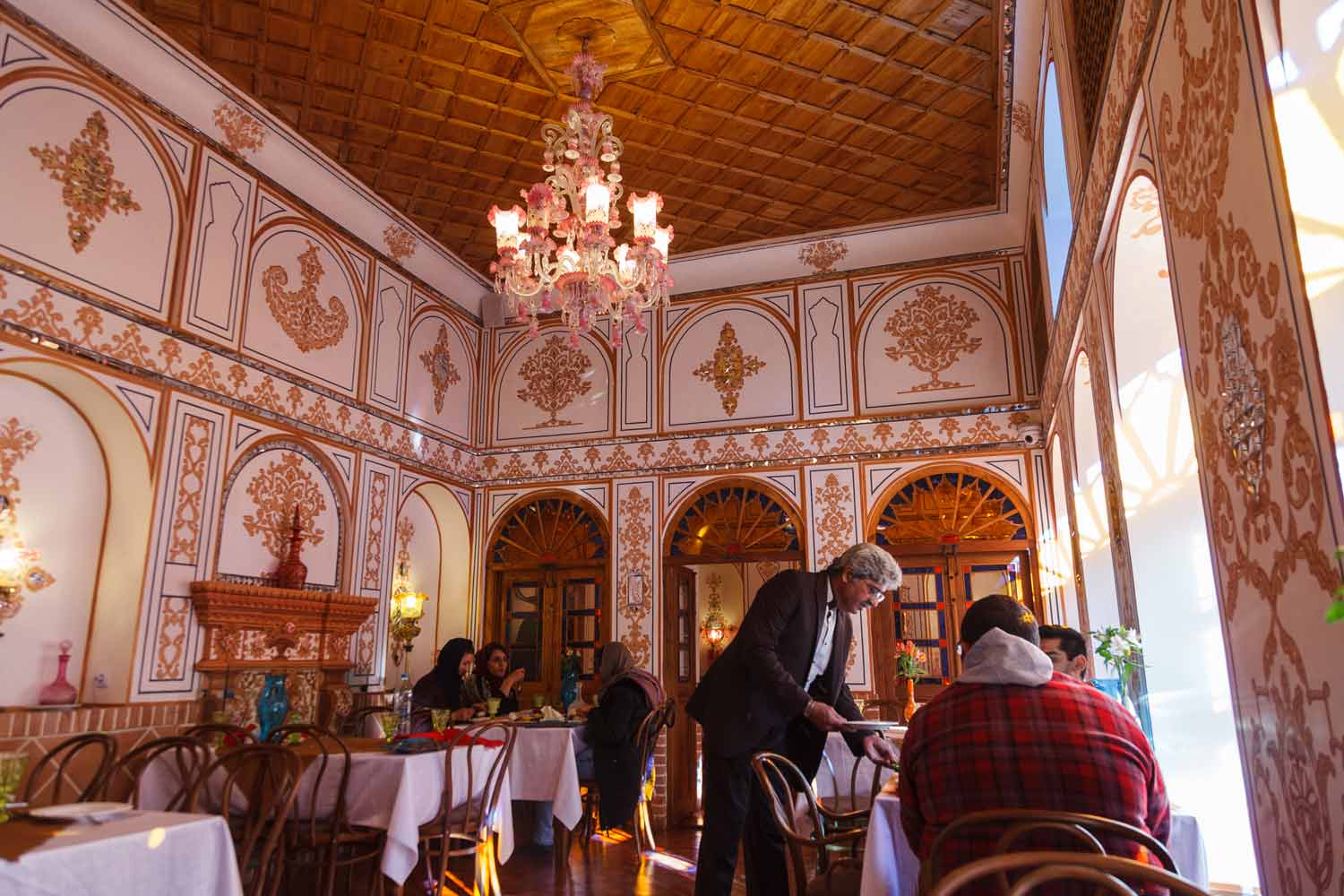 رستوران سنتی ترنج اصفهان