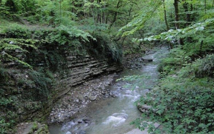 راهنمای سفر به آبشار ویسادار