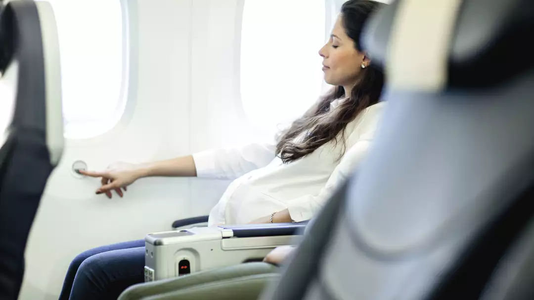 نشستن در هواپیما در دوران بارداری