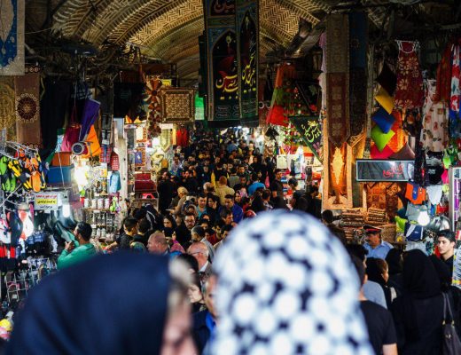 یک روز در بازار تهران