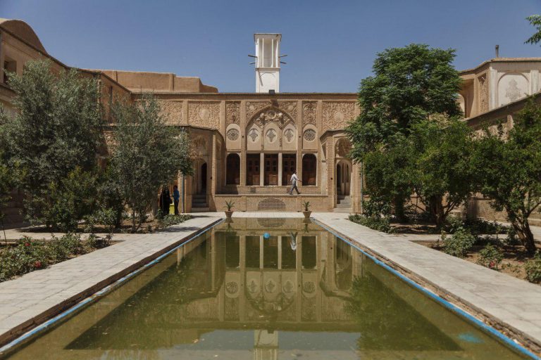 خانه بروجردی ها
