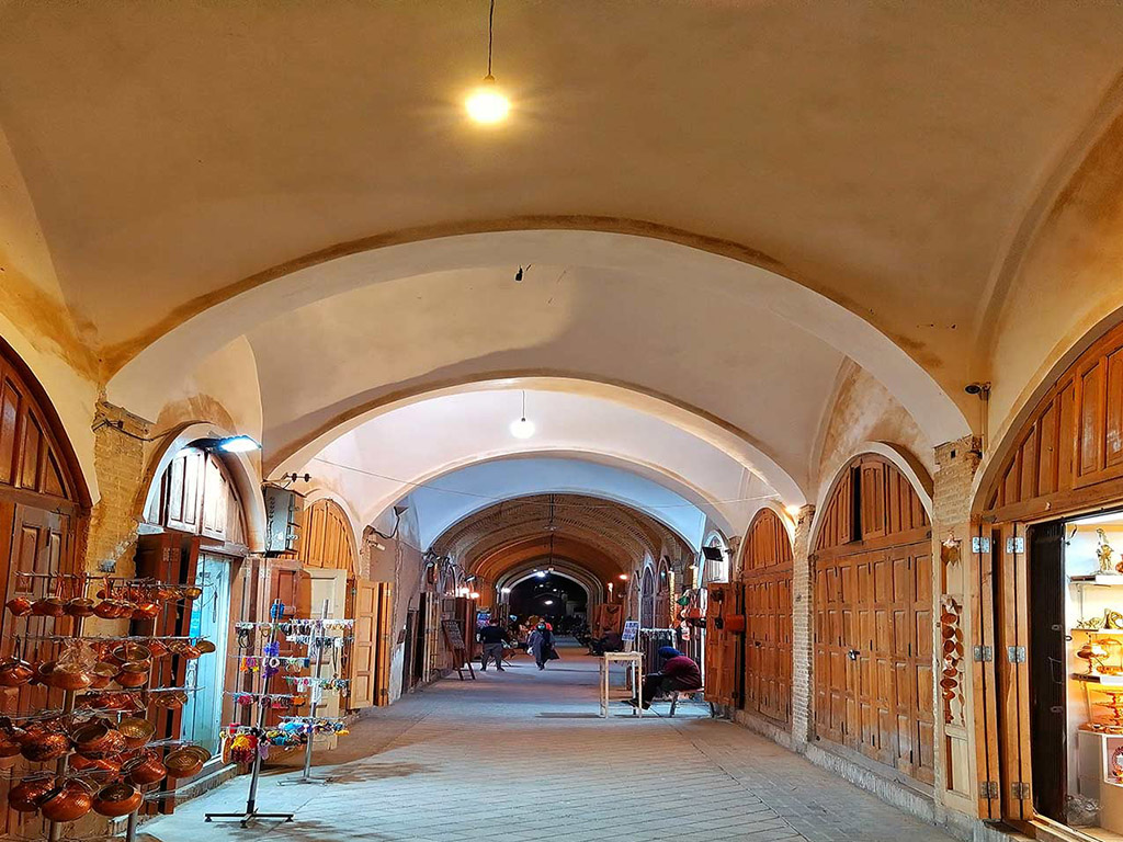 بازار تبریزیان؛ قدیمی ترین مراکز خرید یزد