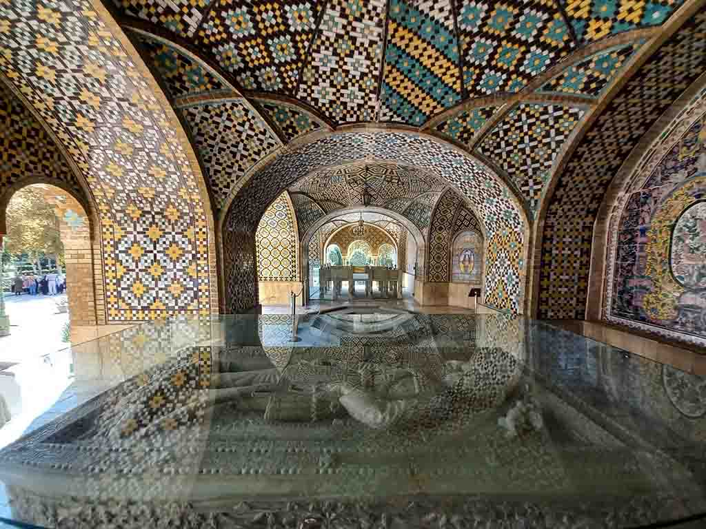 عمارت اندرونی
