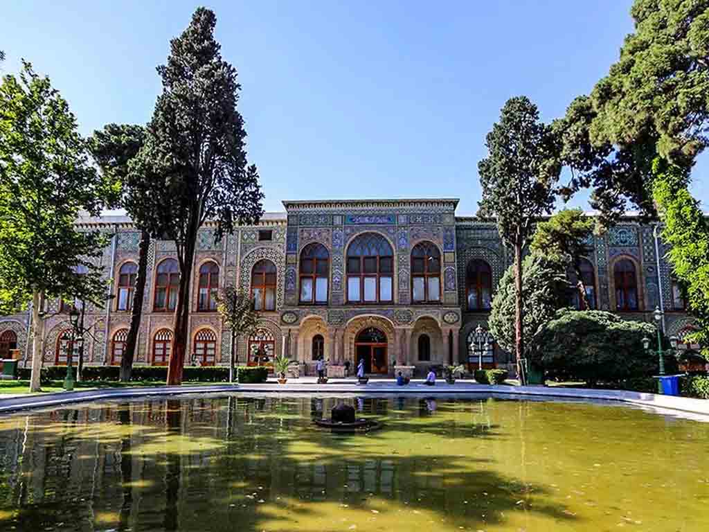 بازدید برای چه کسانی رایگان است؟