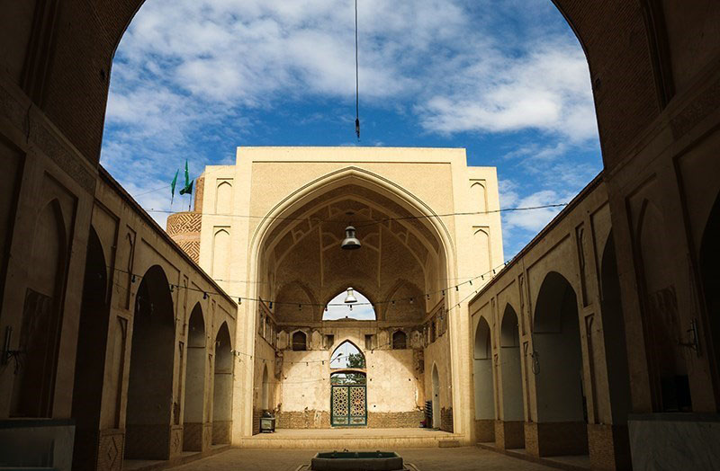 مسجد عتیق نوش آباد