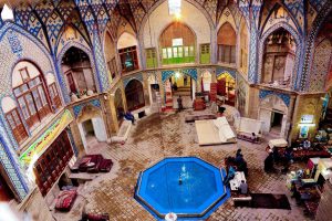 بازار کاشان چه جذابیت‌هایی دارد؟