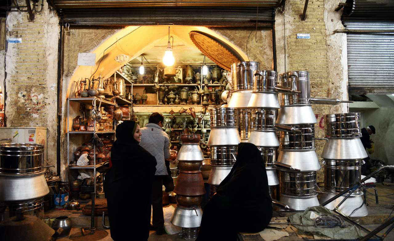 مسگری هنری که با گذشت سالیان هنوز در شیراز زنده است