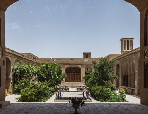 خانه لاریها