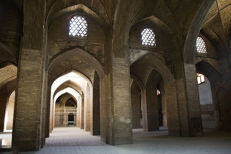 داخل مسجد جامع