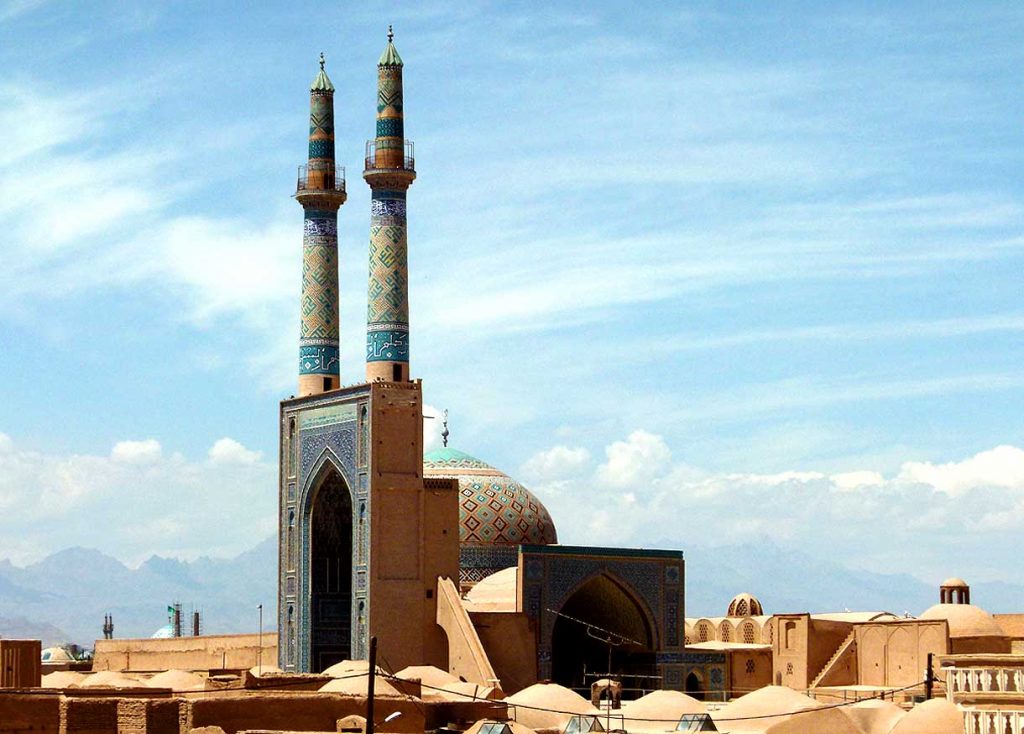 مسجد جامع یزد از دیدنی های یزد در سفر به یزد