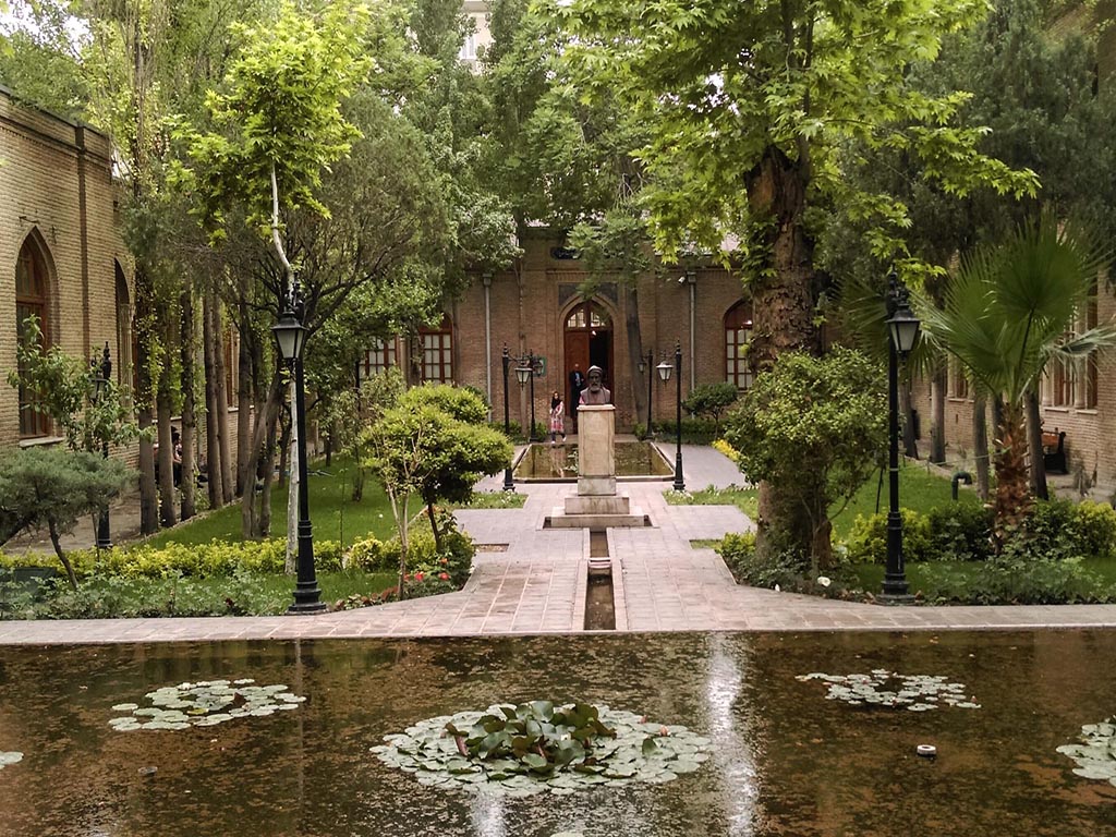باغ موزه نگارستان
