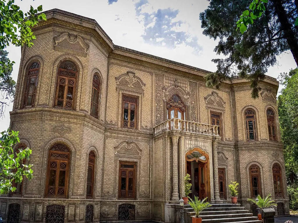 موزه آبگینه و سفالینه