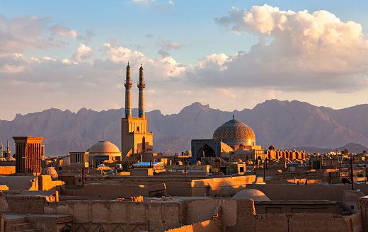 راهنمای سفر به یزد؛ شهر بادگیرهای تاریخی