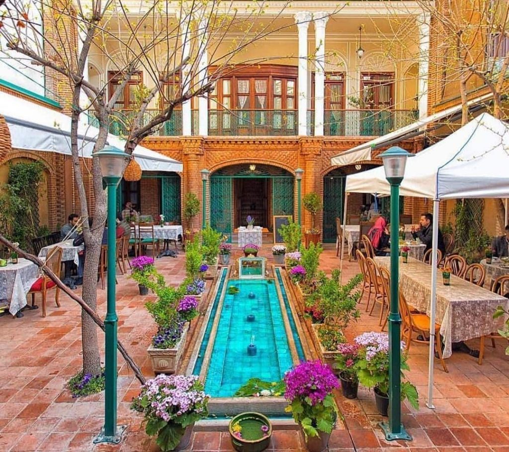 رستوران خانه فاموری تهران