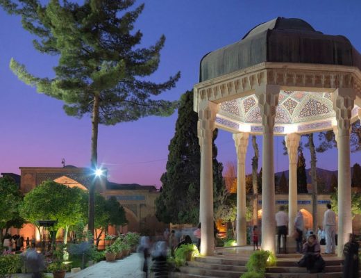 راهنمای سفر به شیراز؛ شهر باغ‌های بهار نارنج