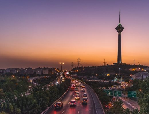 راهنمای سفر به تهران و تهران‌گردی؛ چند قدم در خیابان‌های پایتخت!