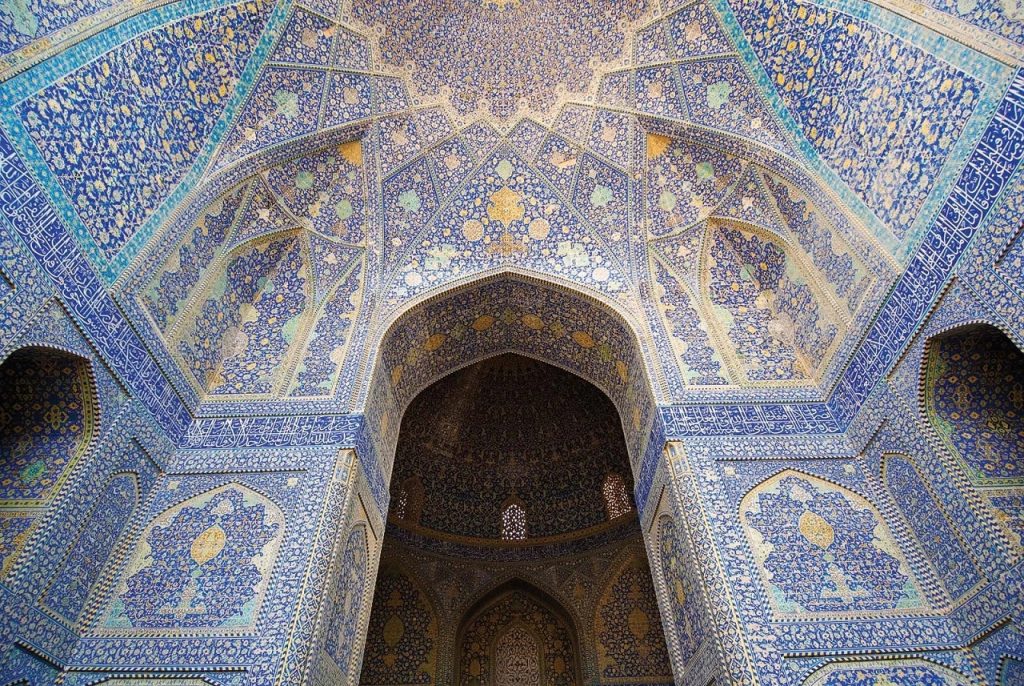 کاشی‌کاری زیبا در اصفهان