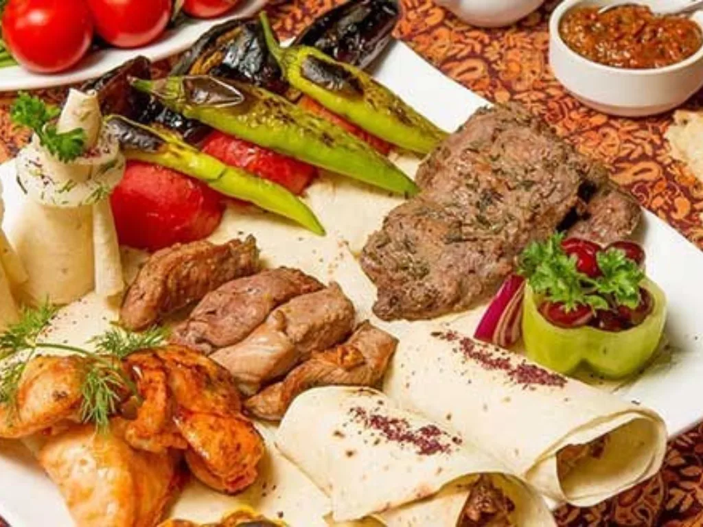 هزینه غذا و نوشیدنی در باکو