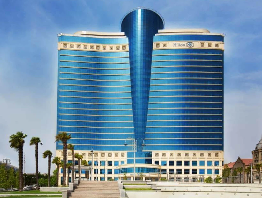اقامت در باکو