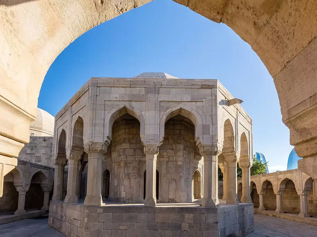 کاخ شیروان‌شاهان