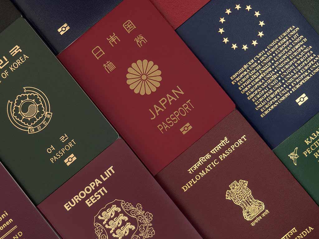 چه کسانی نمی توانند پاسپورت بگیرند؟