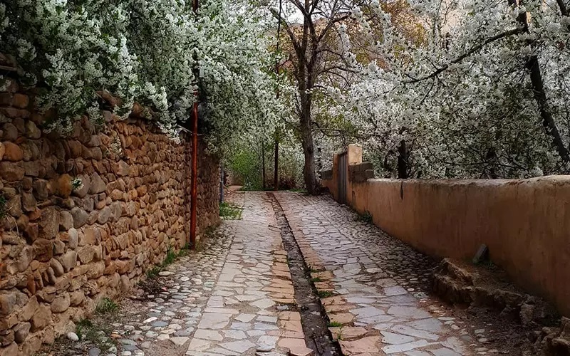 کوچه باغ های سنگان