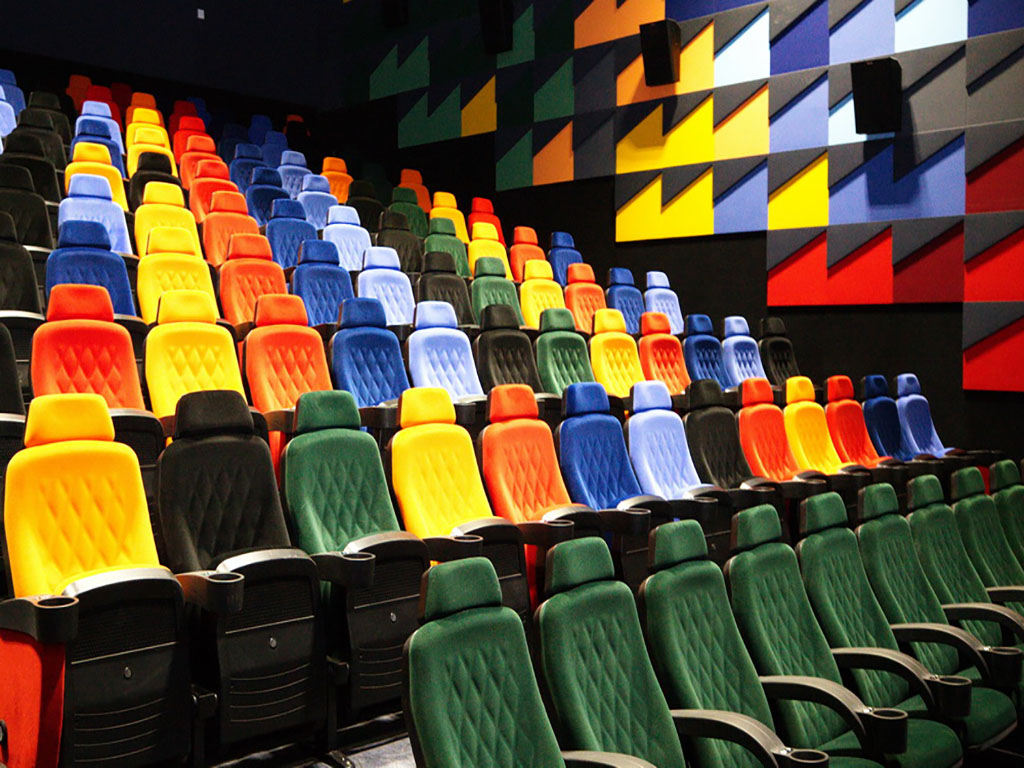 امکانات تفریحی و ورزشی ایران مال