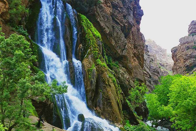 آبشار آب‌سفید الیگودرز(2)