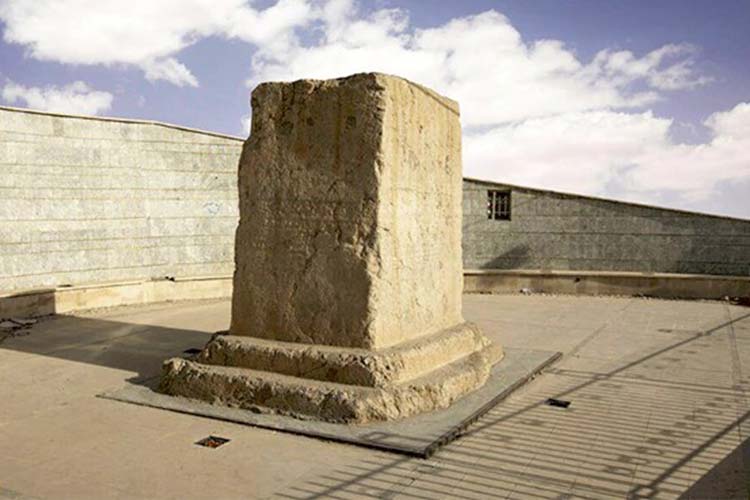 جاذبه‌های تاریخی لرستان