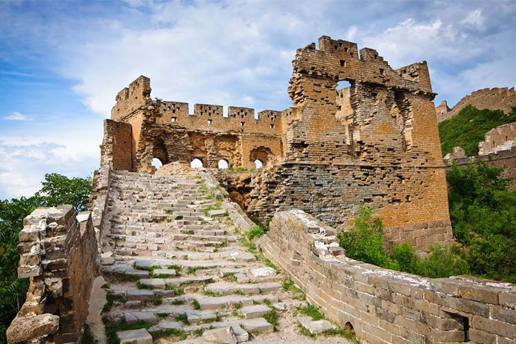 ساخت دیوار بزرگ چین بیش از ۲۰۰۰ سال طول کشید