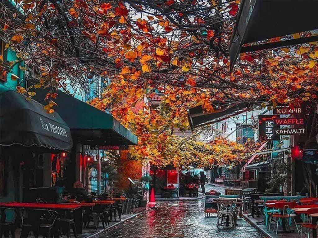 آب و هوای استانبول در فصل پاییز