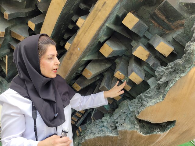 مرمت گوی برنزی 3000 کیلوگرمی