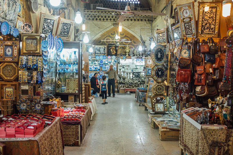 Shiraz shopping malls and bazaars